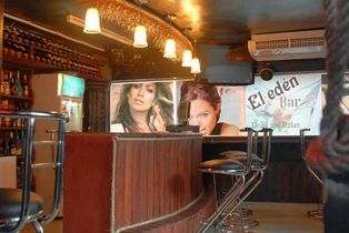 Hotel-Hostal-Luis-V-Bar